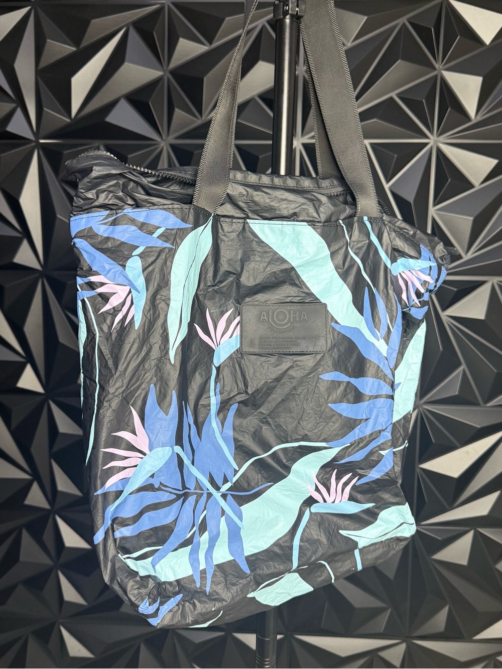 Aloha Collection Tote Bag - Picture 2 of 11